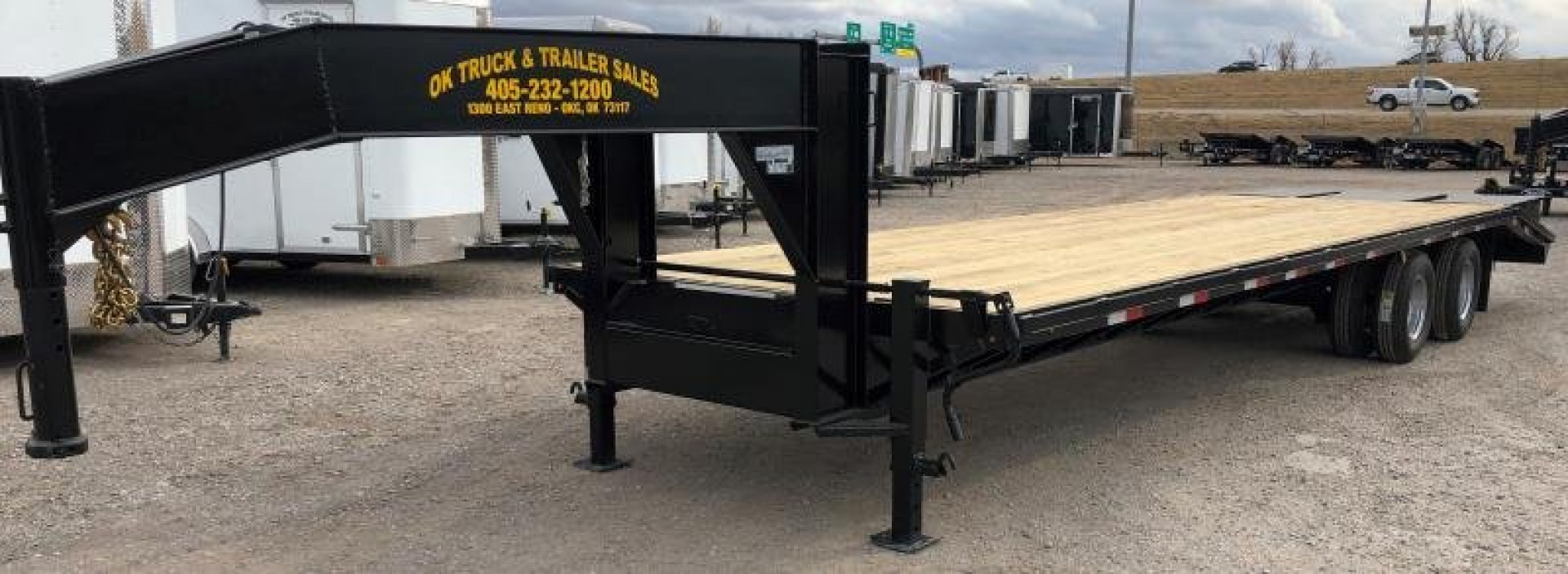 New 2025 Road Boss 30' Tandem Dual Gooseneck with combo dove tail Equipment Trailer