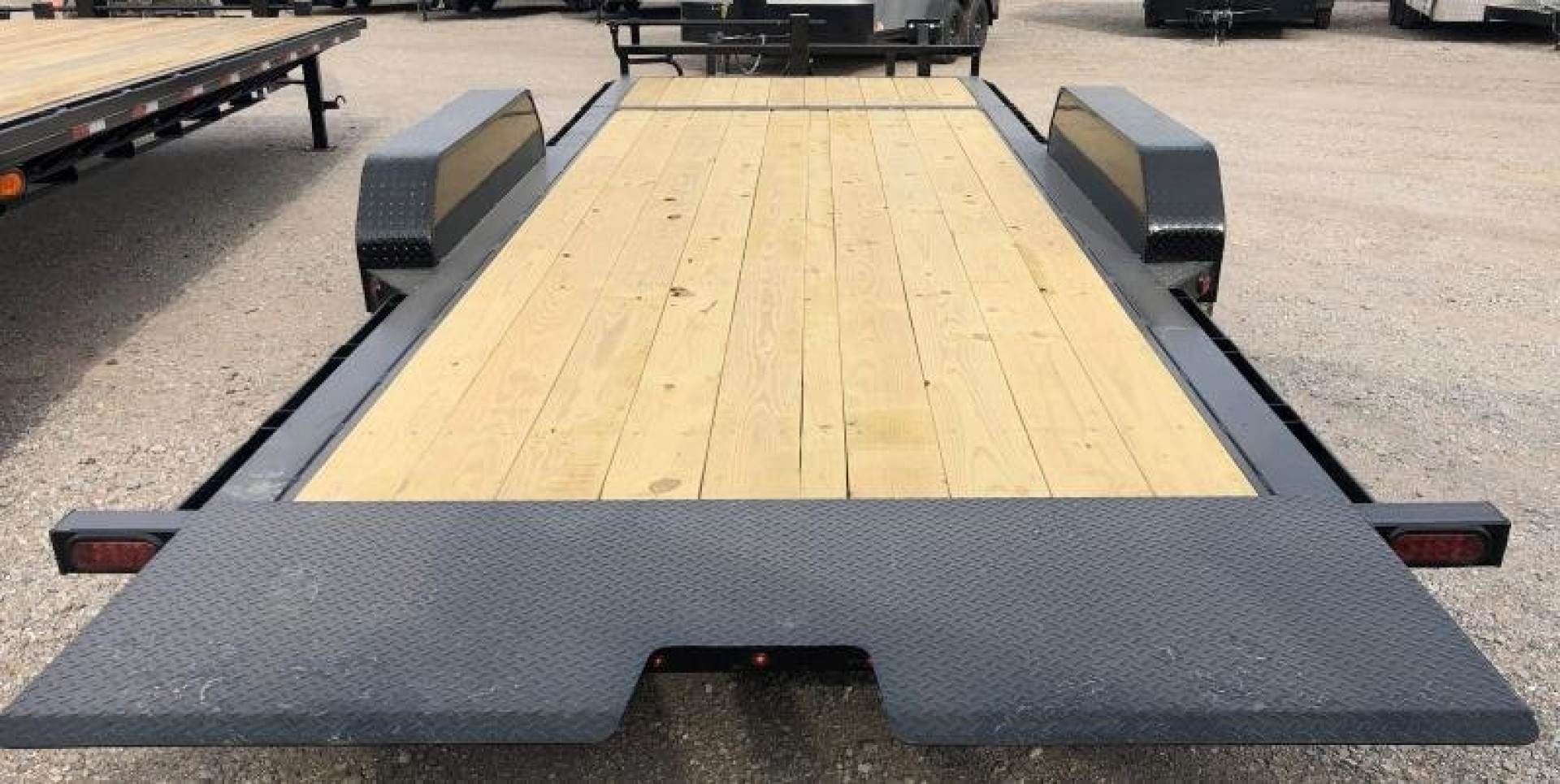 New 2025 East Texas Trailers 20' 7k lb axle 16' +4' Tilt Trailer