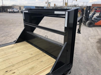 New 2022 East Texas Trailers 20' Tandem Axle Gooseneck Lowstyle Car Hauler / Equipment Trailer