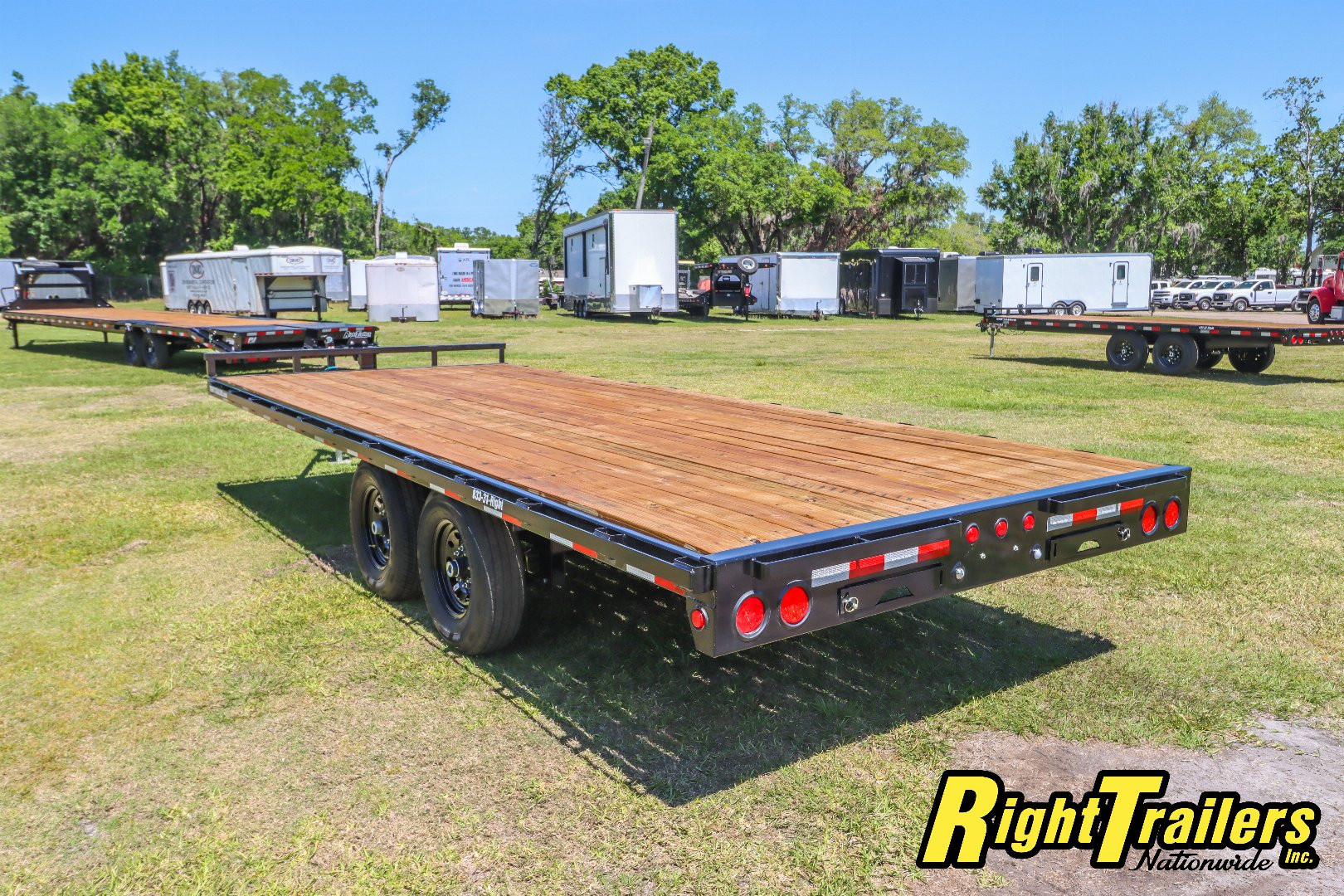 New 2025 8.5X20 PJ Deckover Equipment Trailer
