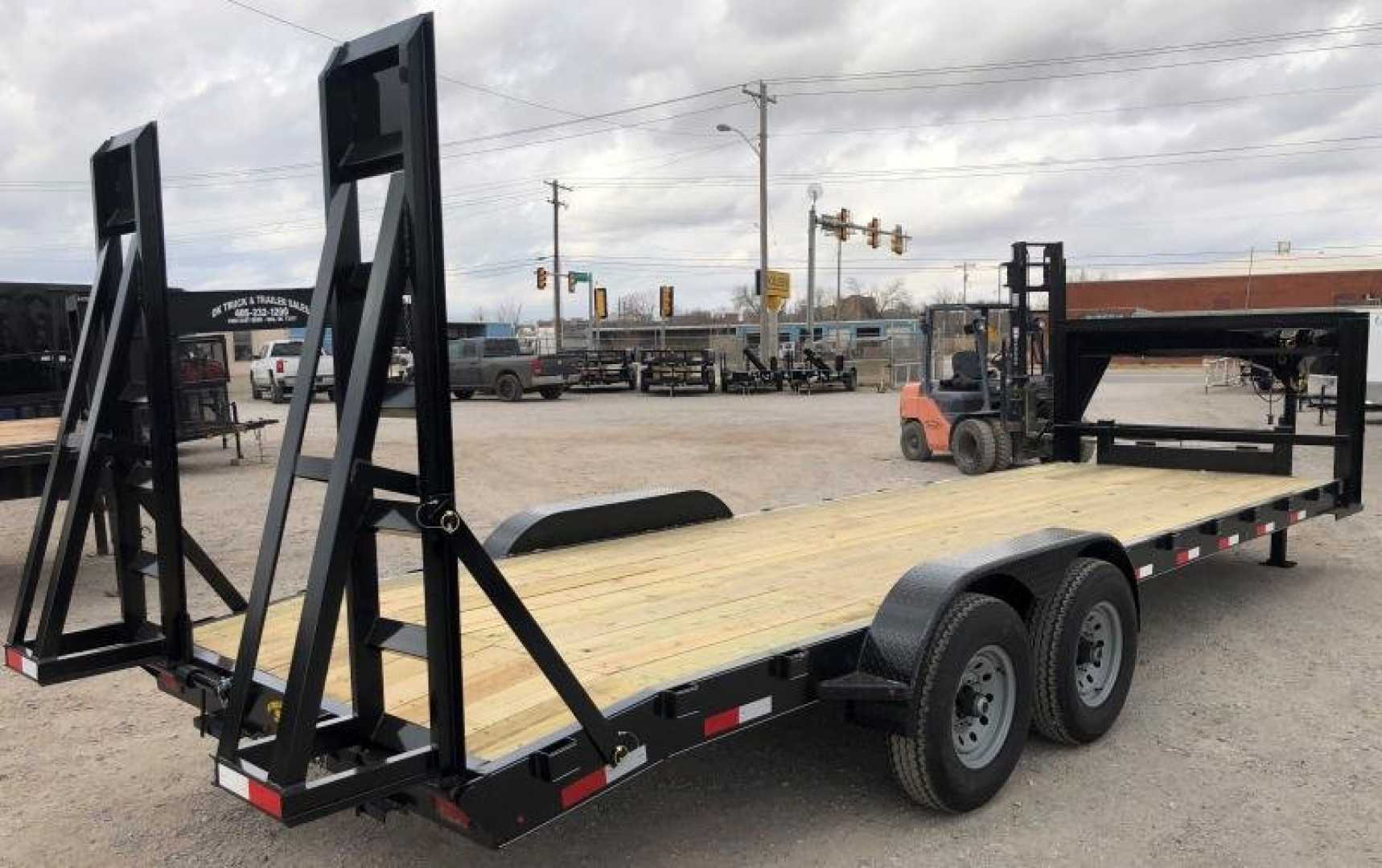New 2025 Road Boss 83"x24' Tandem Axle Gooseneck No Rail Stand Up Ramp Equipment Trailer