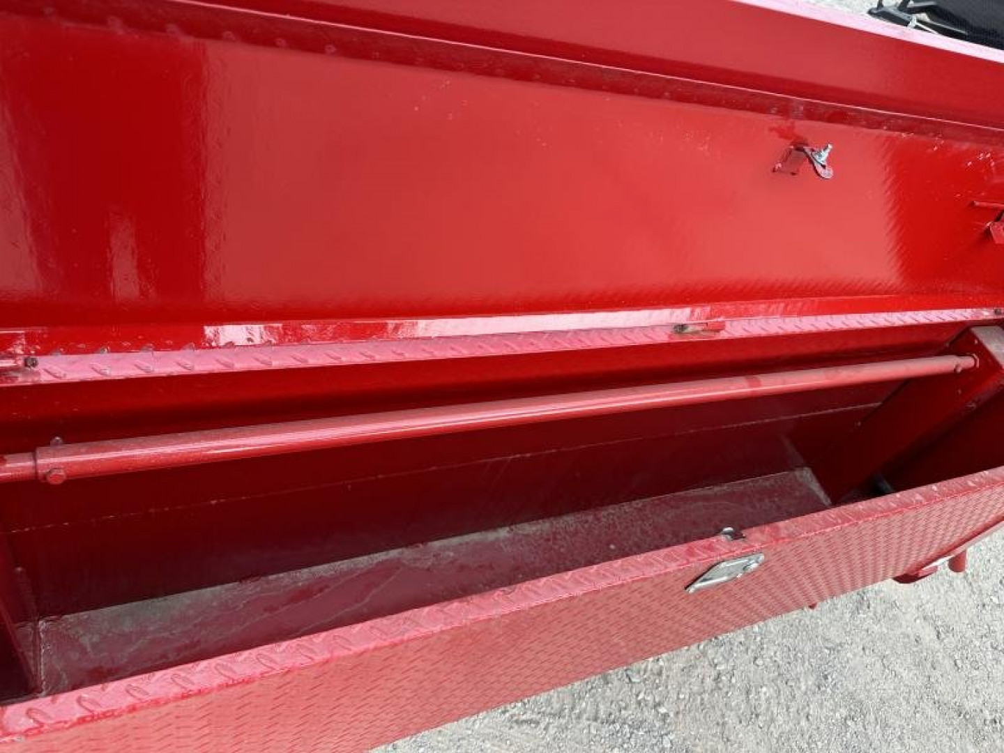 New 2025 East Texas 24' Gooseneck Lowstyle Tilt Trailer