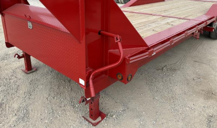 New 2025 East Texas 24' Gooseneck Lowstyle Tilt Trailer