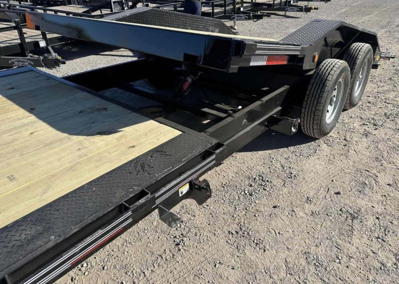 New 2025 East Texas 102"x24' Gooseneck Lowstyle Driver over fender Tilt Trailer