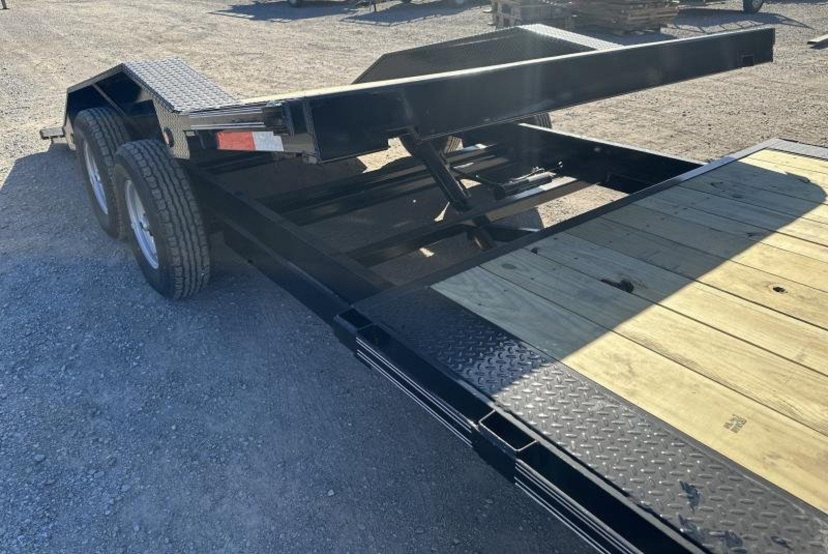 New 2025 East Texas 102"x24' Gooseneck Lowstyle Driver over fender Tilt Trailer
