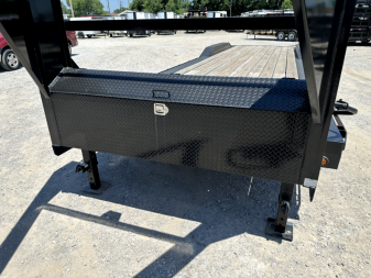 New 2025 East Texas Trailers 102x32' Triple Axle Lowstyle Gooseneck Car Hauler Car Hauler