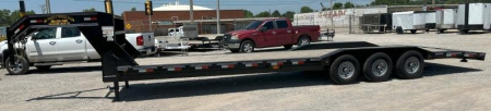 New 2025 East Texas Trailers 102x32' Triple Axle Lowstyle Gooseneck Car Hauler Car Hauler