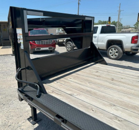New 2025 East Texas Trailers 102x32' Triple Axle Lowstyle Gooseneck Car Hauler Car Hauler