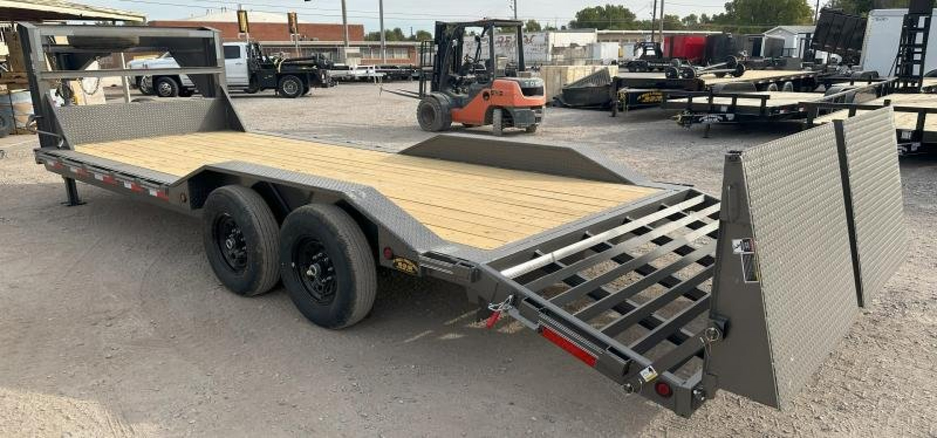 New 2025 East Texas Trailers 102" x 24' Tandem Axle Gooseneck Lowstyle with Mini Macho Dove Equipment Trailer