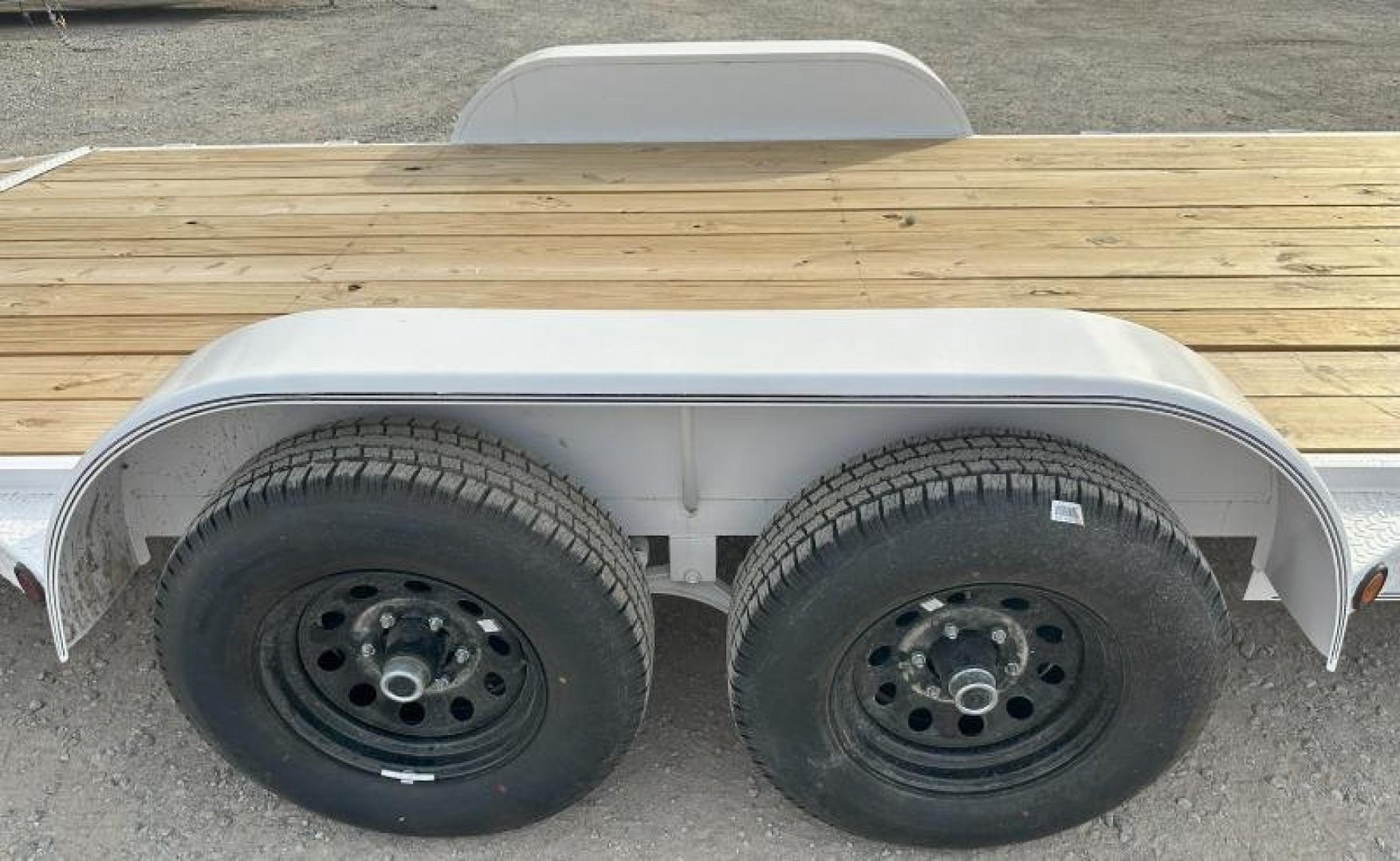 New 2023 East Texas Trailers 83x22 5200 White Car Hauler