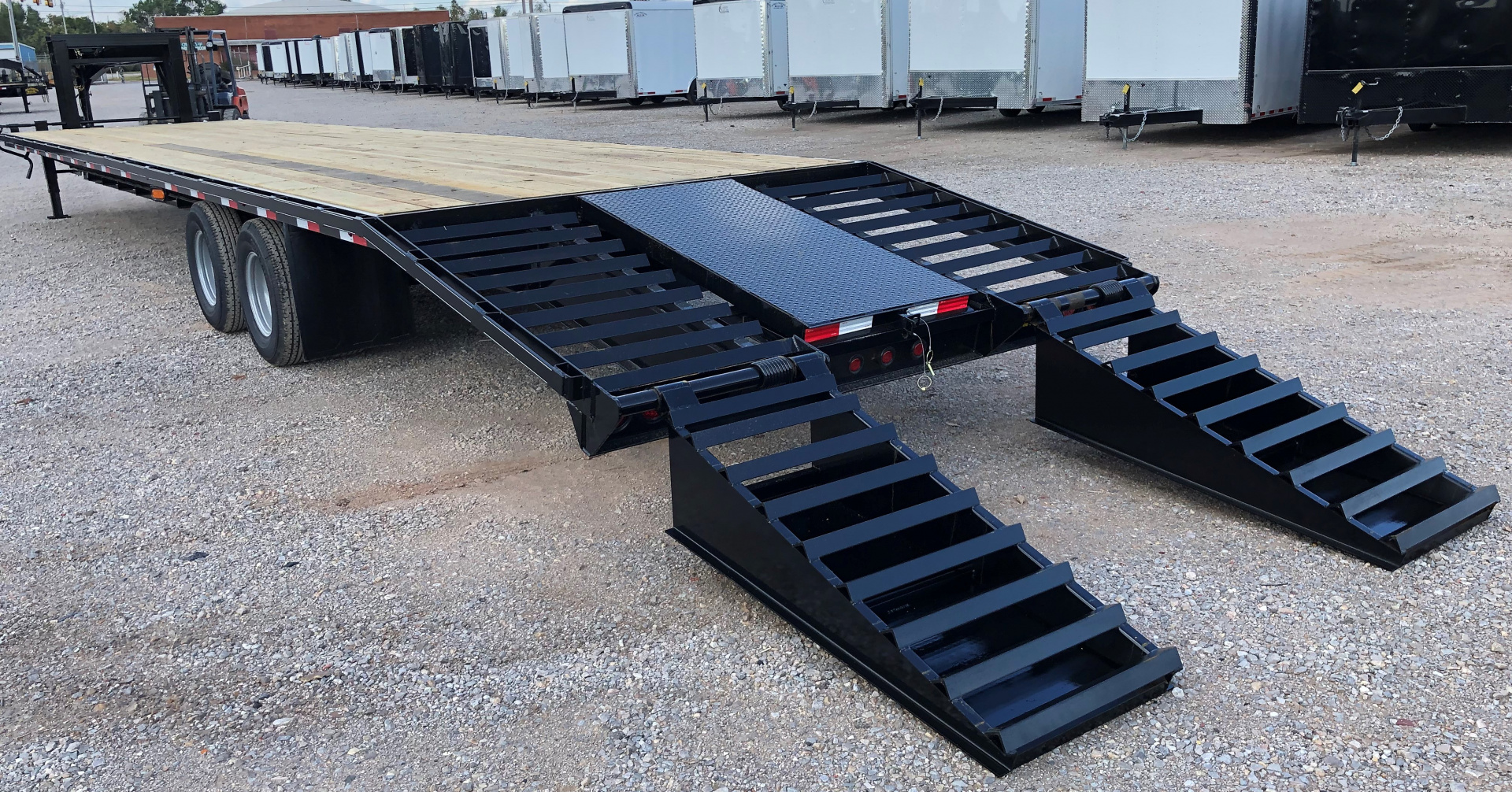 New 2026 Road Boss 25' Tandem Axle Gooseneck Equipment Trailer