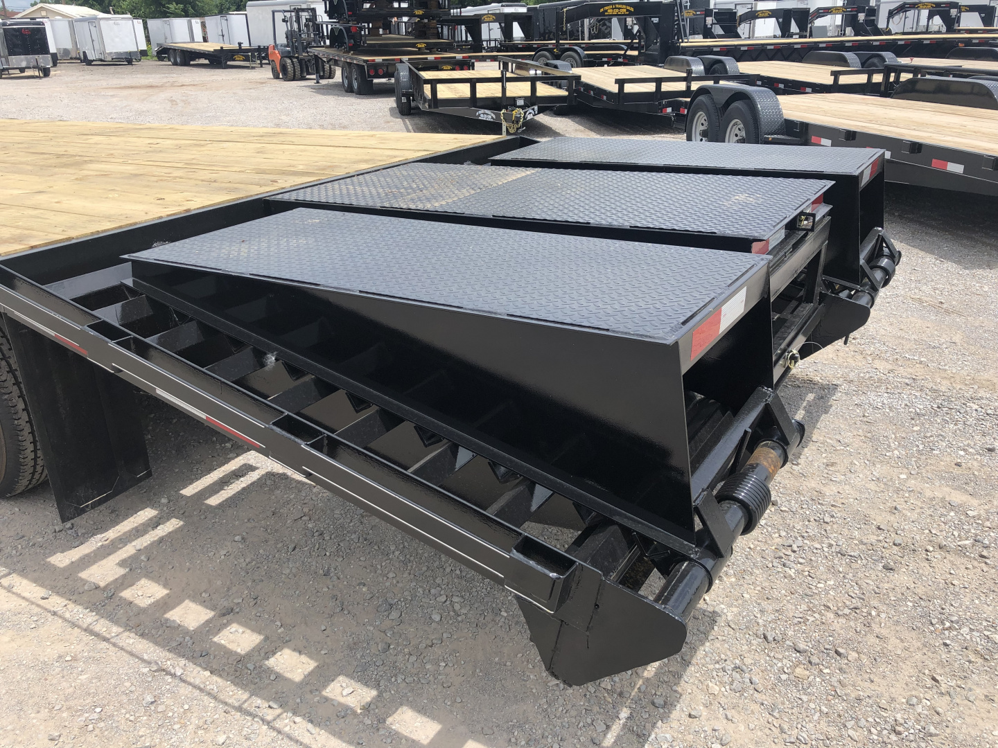 New 2026 Road Boss 32'Tandem Dual Gooseneck with COMBO dove tail Equipment Trailer