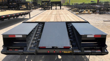 New 2025 Road Boss 32' TDGN Combo Equipment Trailer