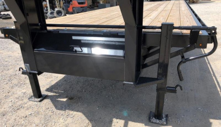 New 2025 Road Boss 32' TDGN Combo Equipment Trailer