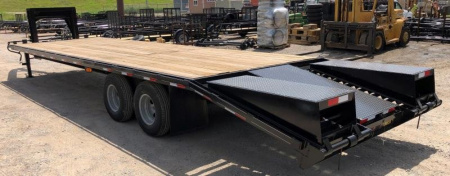 New 2025 Road Boss 32' TDGN Combo Equipment Trailer