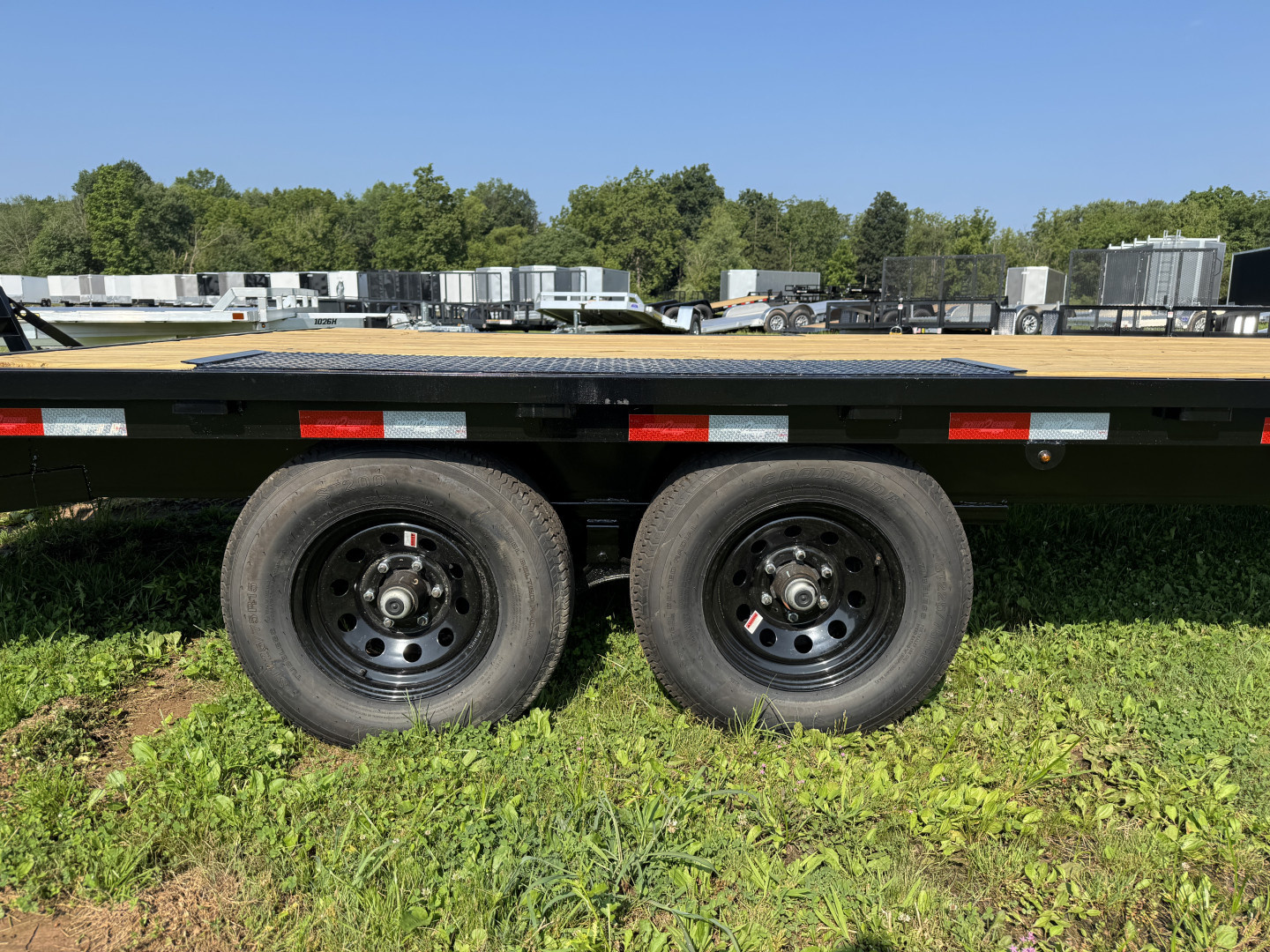 New 2025 Down 2 Earth 20FT 10K Deckover Equipment Trailer