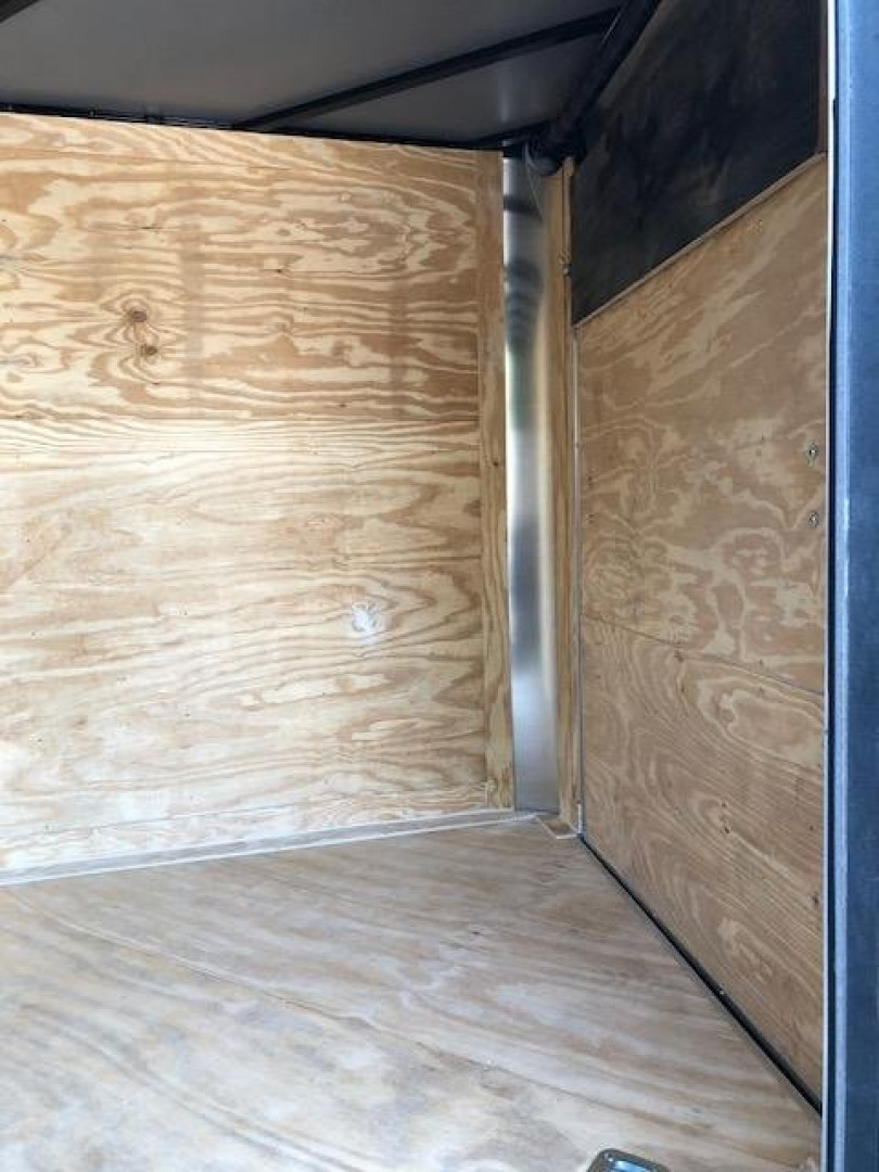 New 2025 Diamond Cargo 8.5x26 Snowmobile Trailer