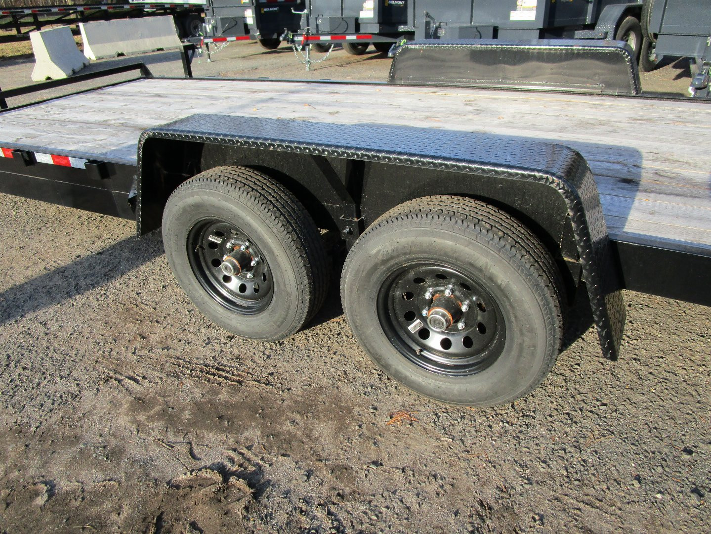 New 2024 Down 2 Earth Trailers DTE8220WCH5.2B Car Hauler