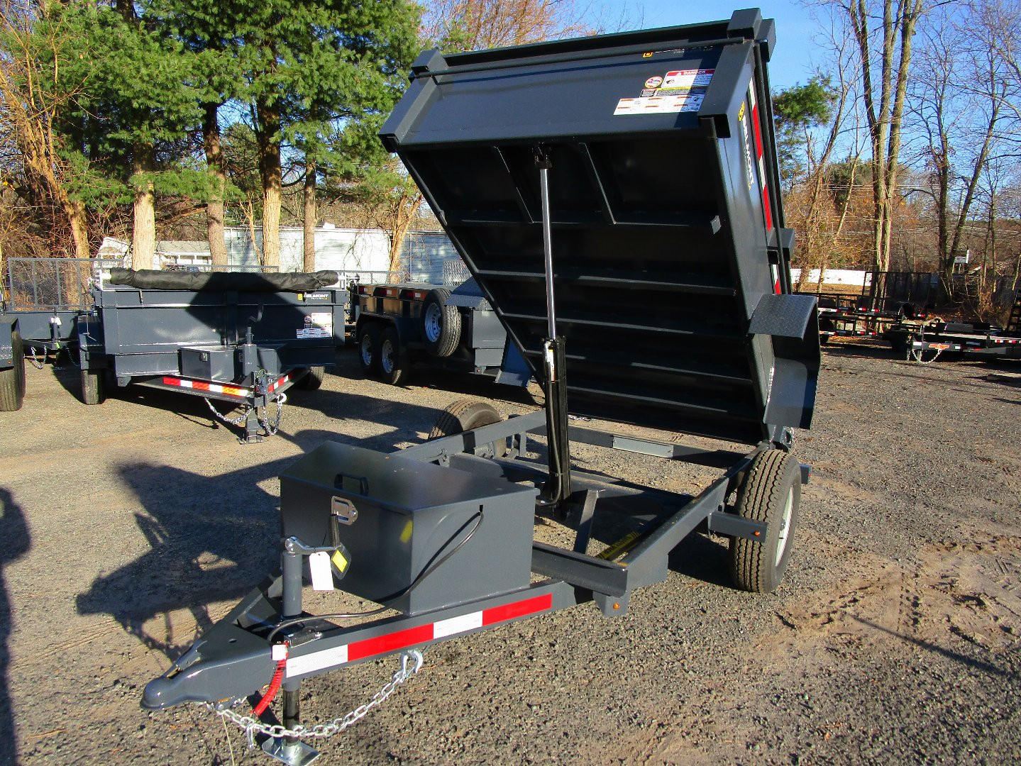 New 2025 Belmont 5X8 Dump Trailer