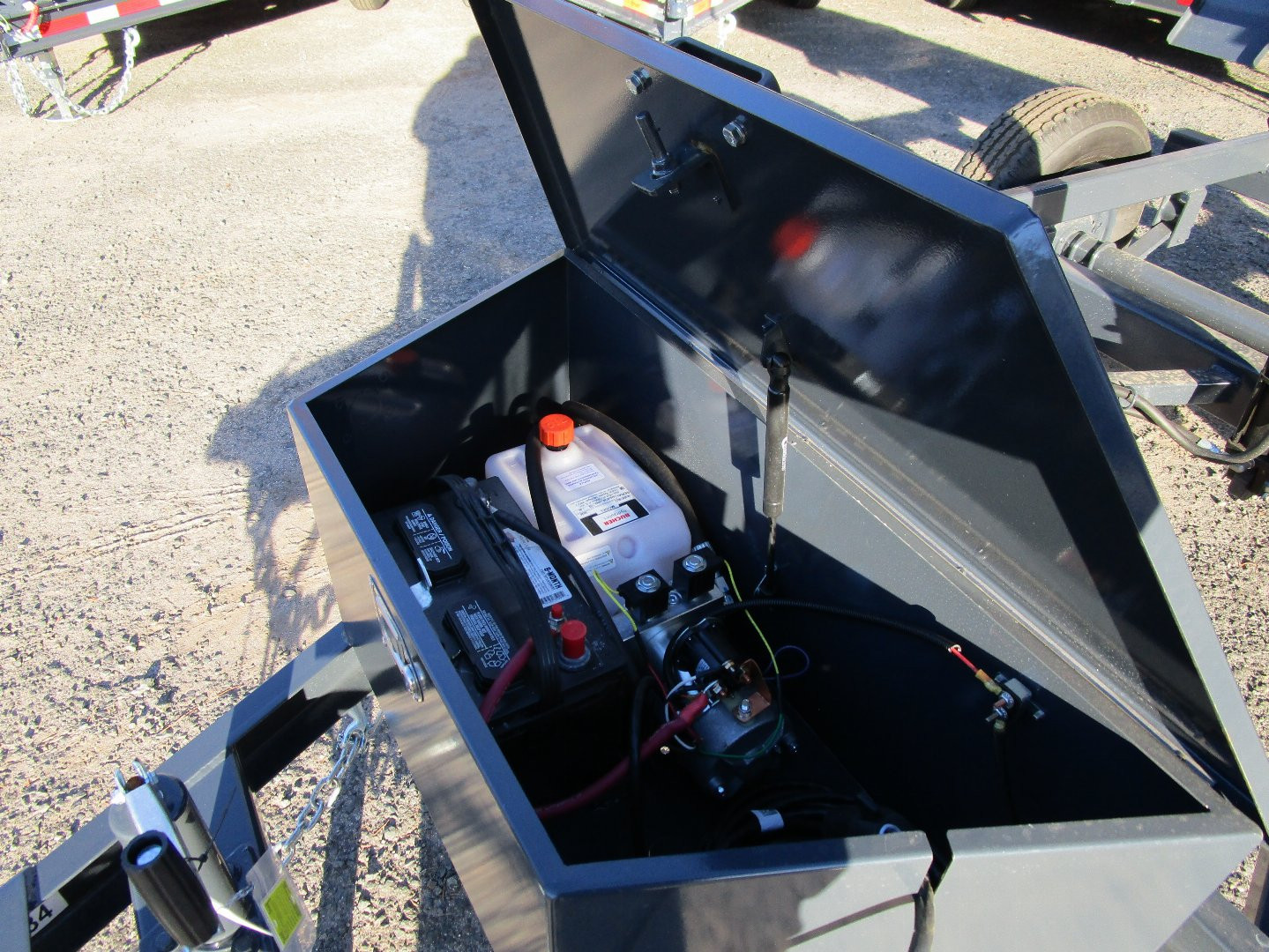 New 2025 Belmont 5X8 Dump Trailer