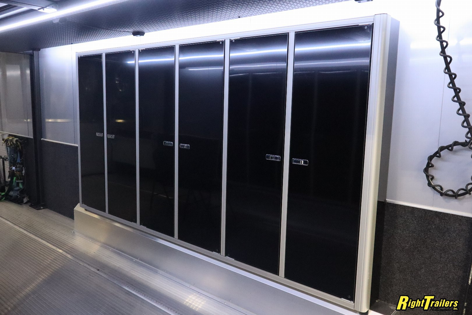 New 2025 8.5X32 INTECH STACKER