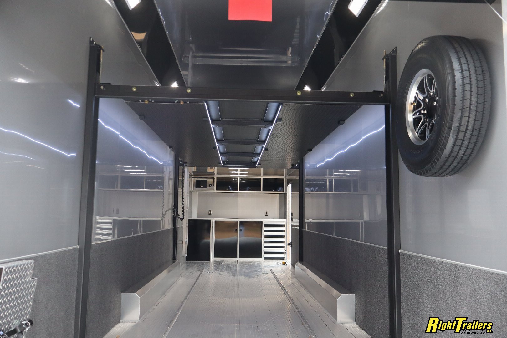 New 2025 8.5X32 INTECH STACKER