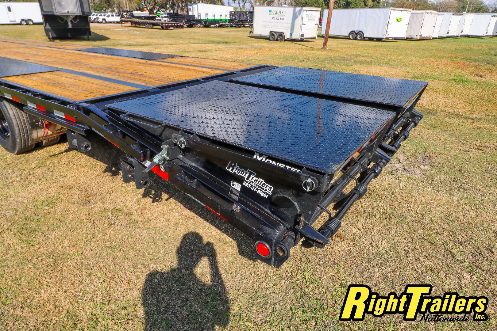 New 2025 8.5x40 PJ Gooseneck Equipment Trailer