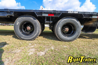 New 2025 8.5x40 PJ Gooseneck Equipment Trailer