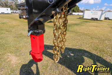 New 2025 8.5x40 PJ Gooseneck Equipment Trailer