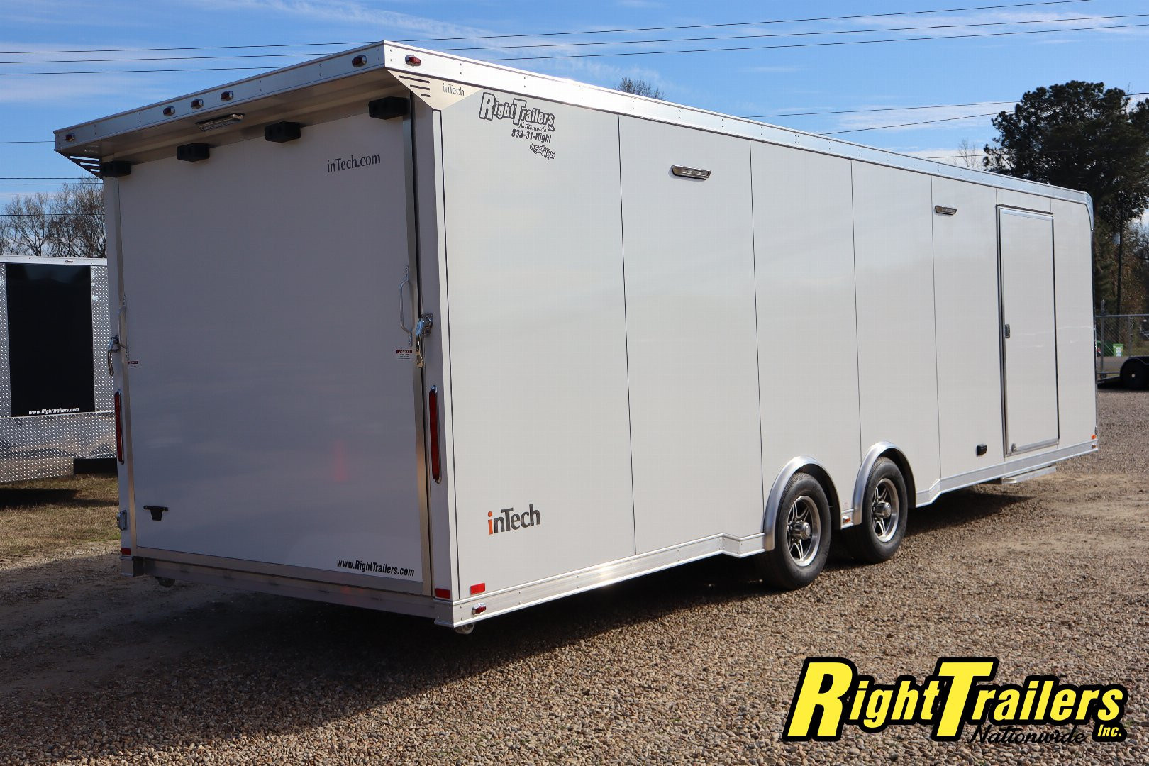 New 8.5x28 inTech Race Trailer