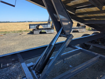 New 2026 Lamar Trailers 102X26/21K GOOSENECK Tilt Trailer