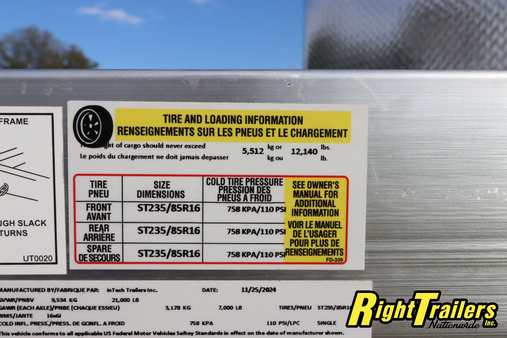 New 2025 8.5X32 inTech Stacker