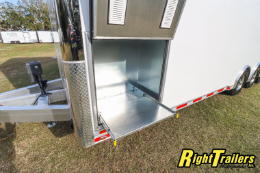 New 2025 8.5X32 inTech Stacker