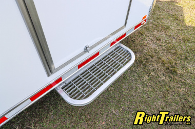 New 2025 8.5X32 inTech Stacker