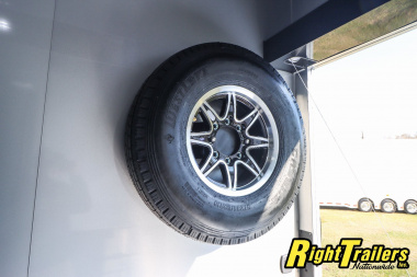 New 2025 8.5X32 inTech Stacker