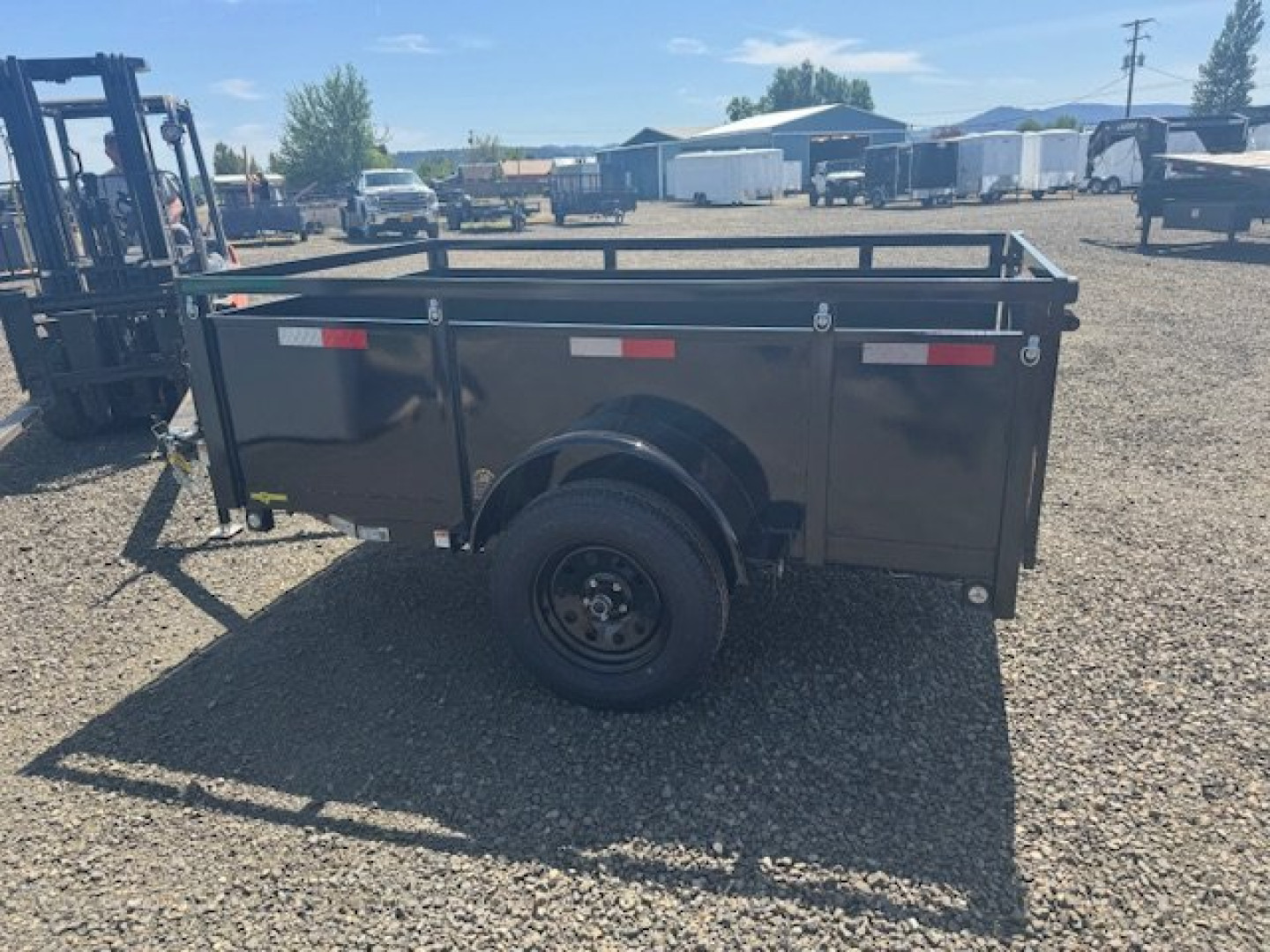 New 2026 Versatile Trailers STANDARD BOX 5X8/3K Utility Trailer