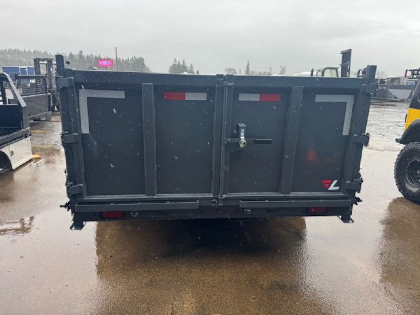 New 2025 Lamar Trailers 83" x 16' -14K Dump Trailer 36" SIDES