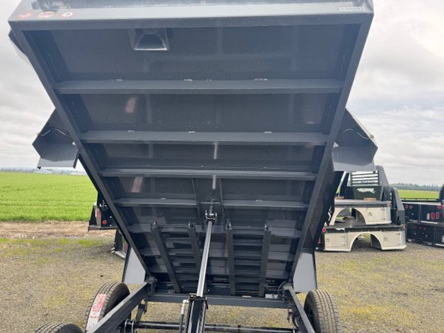 New 2025 Lamar Trailers Inc DS 60" X 10' 7k Dump Trailer 18" SIDES