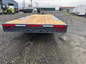 New 2025 Lamar Trailers Inc F8 102" x 20' 14K Deckover Trailer