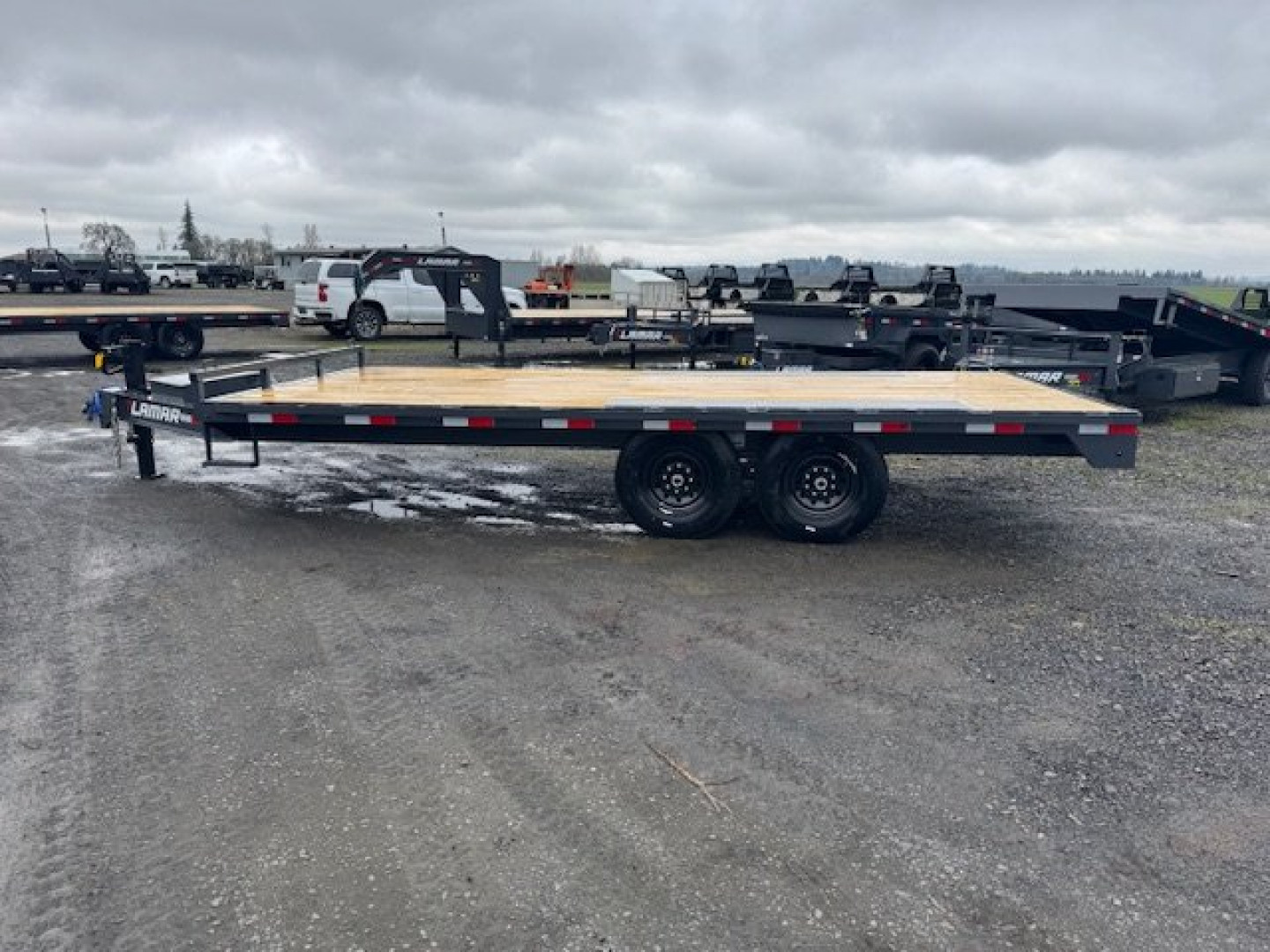 New 2025 Lamar Trailers Inc F8 102" x 18' 14K Deckover Trailer