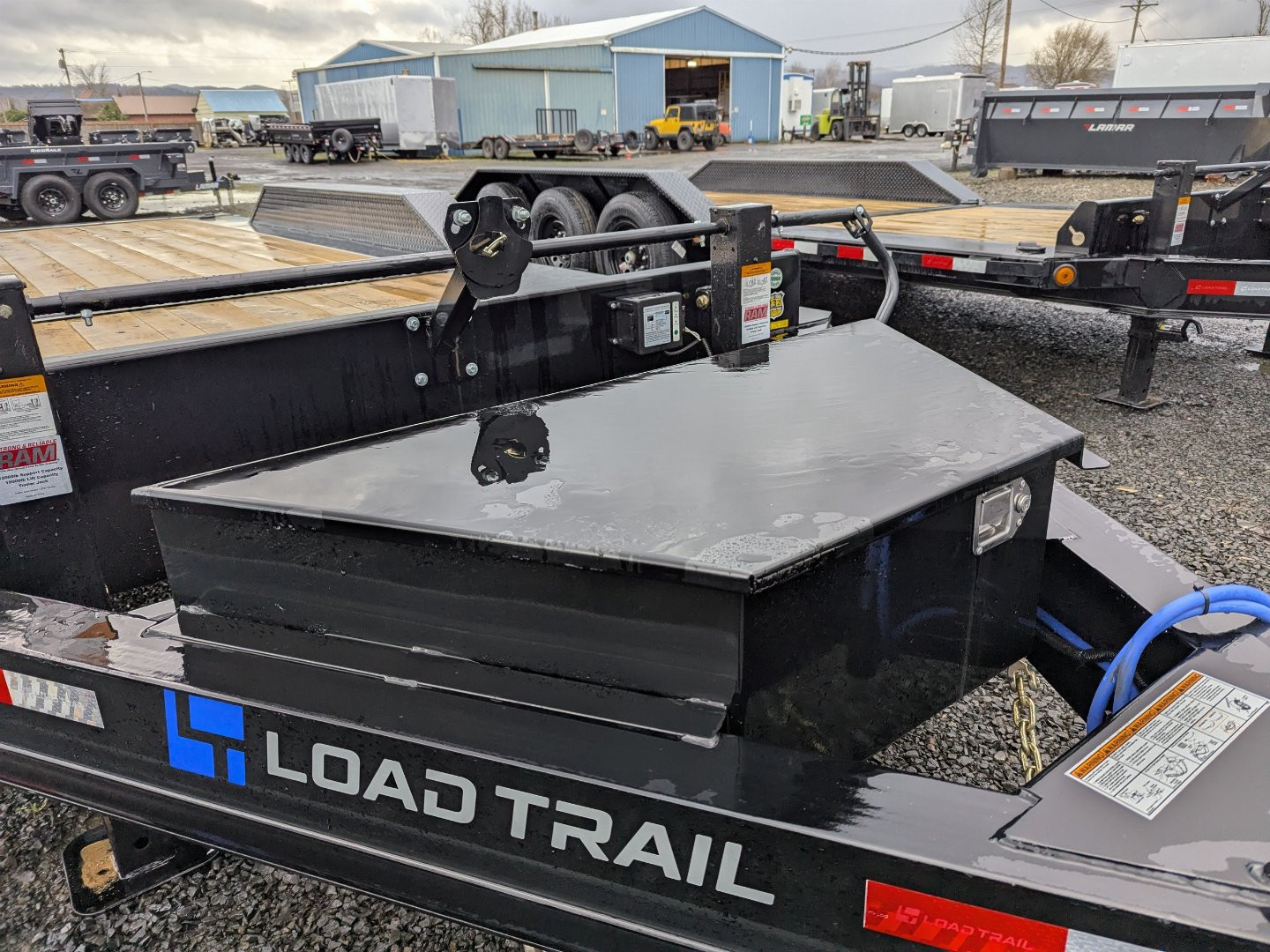 New 2025 Load Trail TH 102X22/21K SPLIT TILT Tilt Trailer