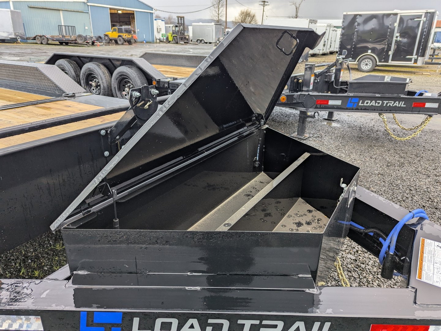 New 2025 Load Trail TH 102X22/21K SPLIT TILT Tilt Trailer