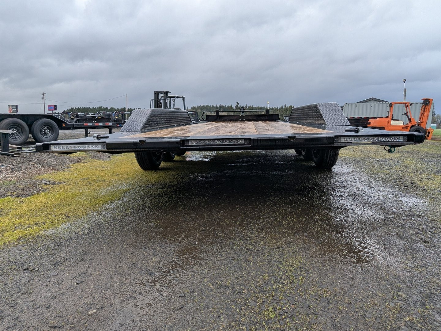 New 2025 Load Trail TH 102X22/21K SPLIT TILT Tilt Trailer