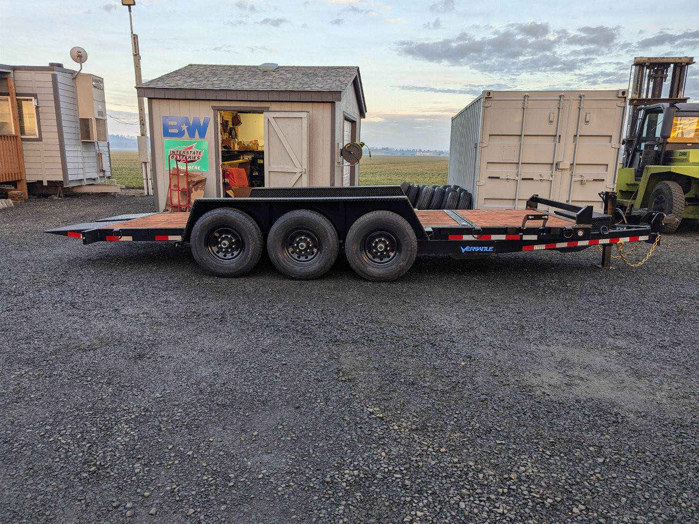 New 2026 Fabform SF204T 20' SPLIT TILT/21K Tilt Trailer