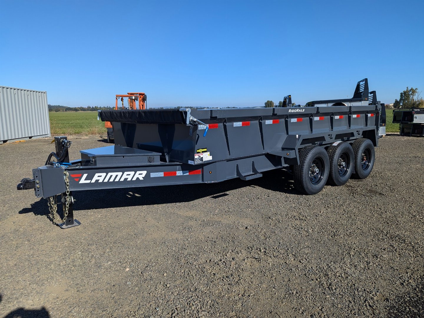 New 2025 Lamar Trailers 83"X16'/21K Dump Trailer 24" SIDES