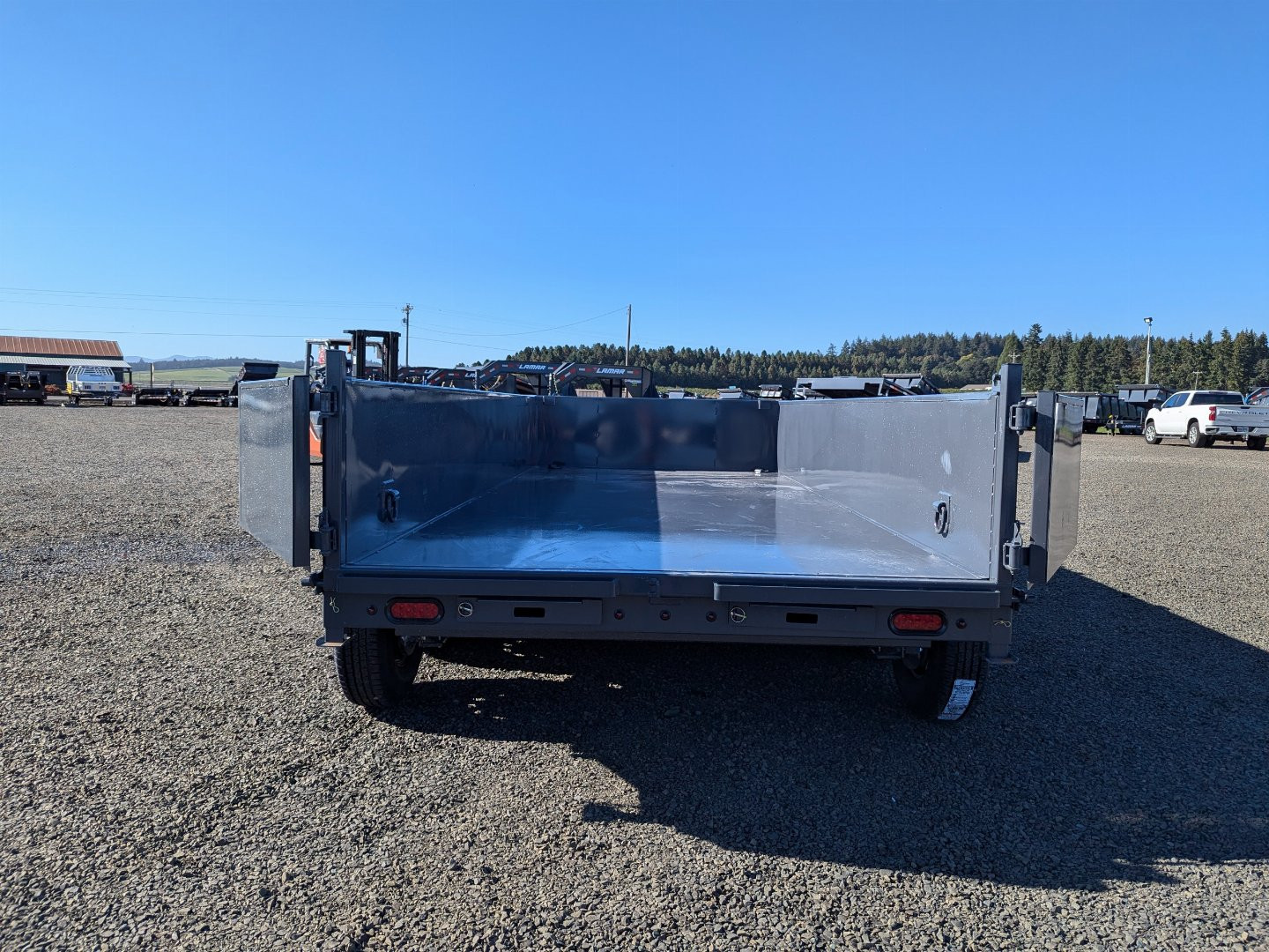 New 2025 Lamar Trailers 83"X16'/21K Dump Trailer 24" SIDES