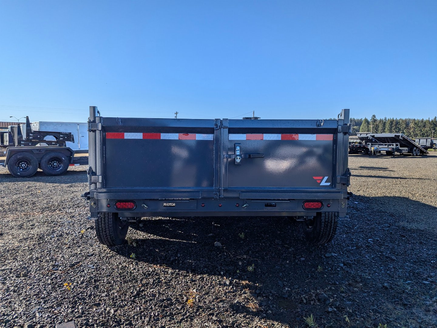 New 2025 Lamar Trailers 83"X16'/21K Dump Trailer 24" SIDES