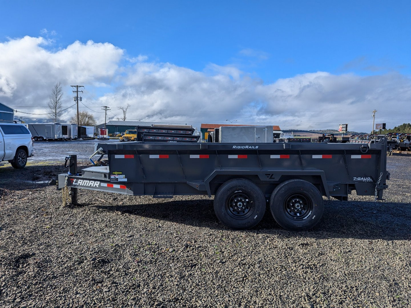 New 2025 Lamar Trailers 83"14'/14K Dump Trailer 24" SIDES