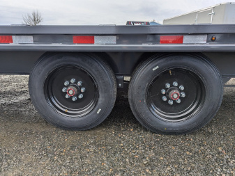 New 2025 LAMAR TRAILERS FS 102x40 16K GOOSENECK