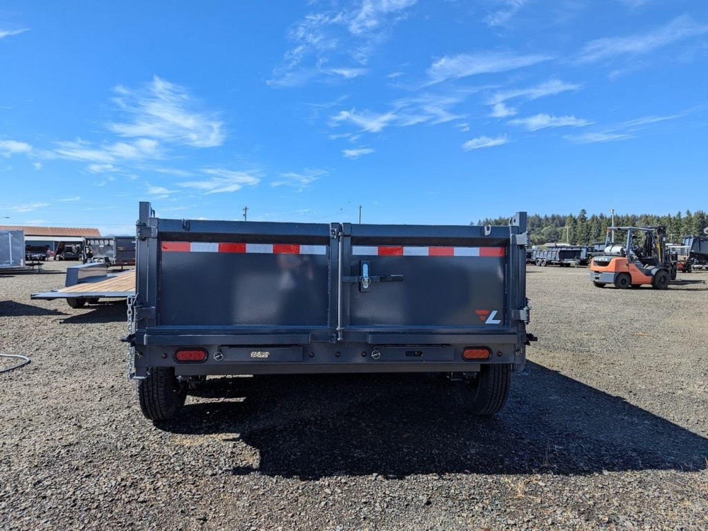 New 2025 Lamar Trailers DL 83" x 16' 21K